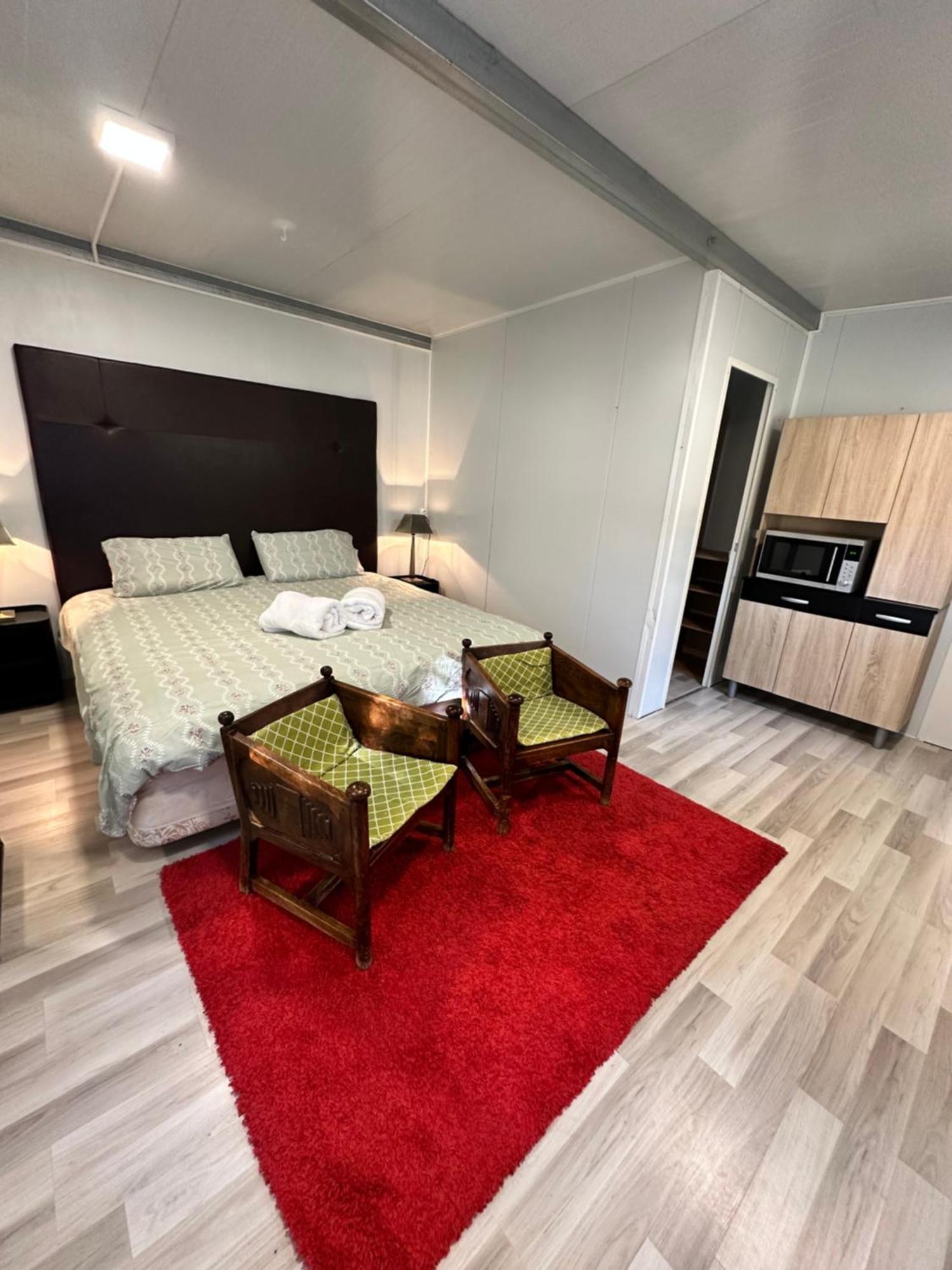 Bungalow Infanta Torrelaguna Екстериор снимка